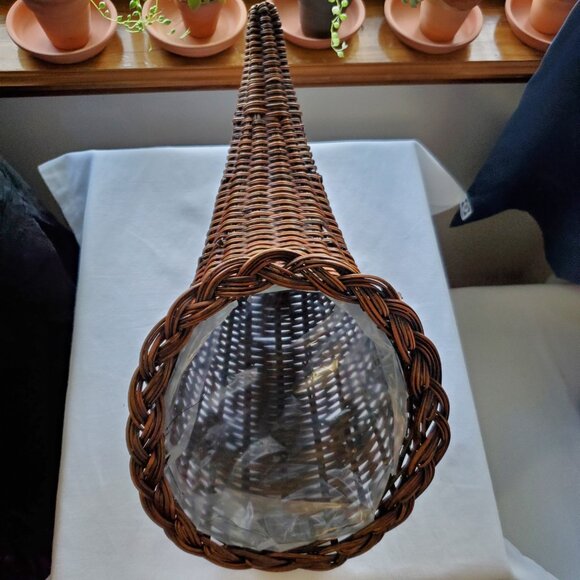 Large Woven Poly Rattan Dark Brown Horn of Plenty (Cornucopia) - Picture 2 of 7